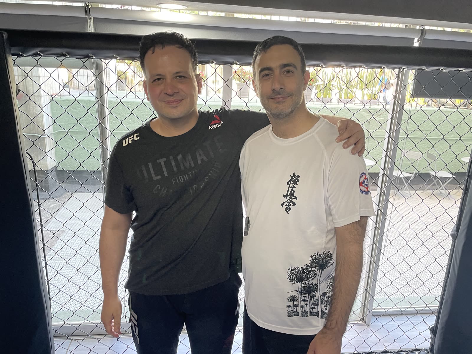 Sensei Alan Mokbel con un participante del seminario de MMA en Okami Dojo